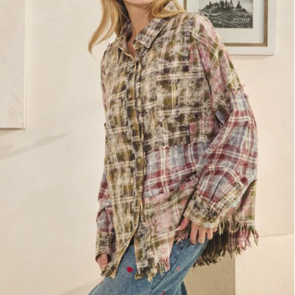 OLI & HALI WASHED PLAID FRINGE TRIM OVERSIZED SHIRT - Picture 2 of 9